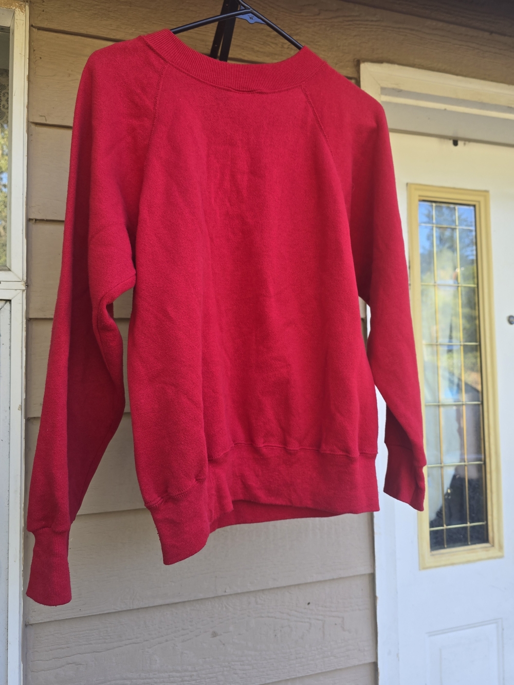 Vintage Women’s Red Crewneck Holiday Graphic "Mistletoe Maniac" Sweater - Small - Picture 6 of 7